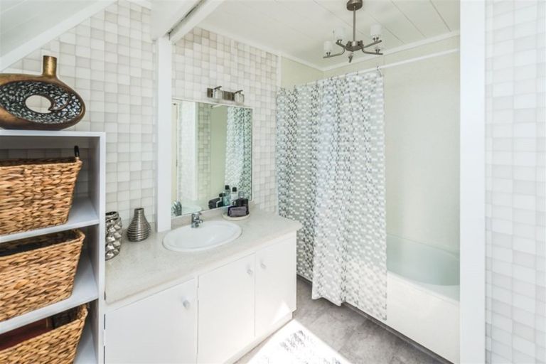 Photo of property in 3 Alexa Place, Saint Johns Hill, Whanganui, 4500