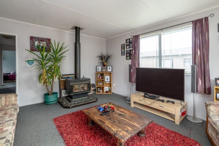 Photo of property in 18 Malcolm Street, Martinborough, 5711