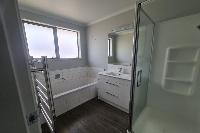 Photo of property in 3 Fender Close, Pyes Pa, Tauranga, 3112