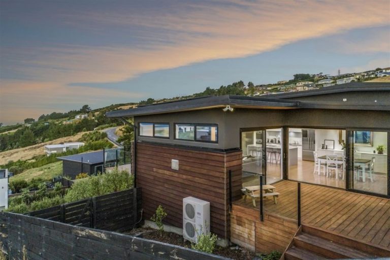 Photo of property in 3 The Terrace, Mount Pleasant, Christchurch, 8081