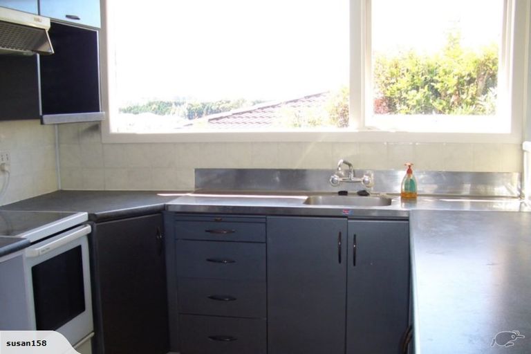 Photo of property in 796 East Coast Road, Oteha, Auckland, 0630