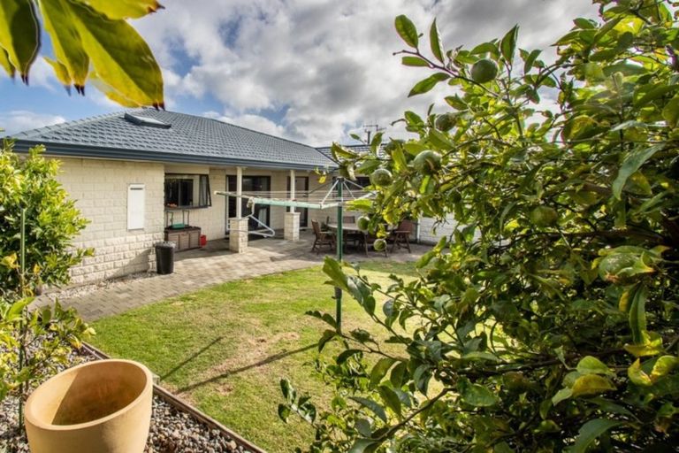 Photo of property in 3 Brookfield Place, Paraparaumu, 5032