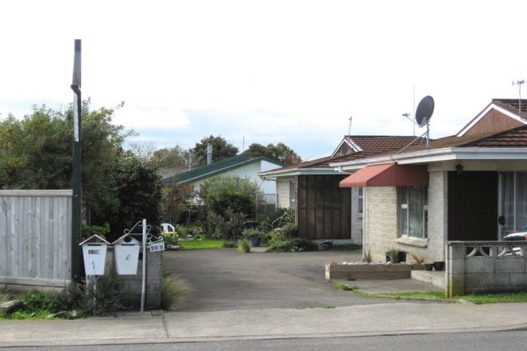 Photo of property in 28 Saint Hill Lane, Havelock North, 4130