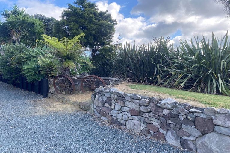Photo of property in 67 Walu Lane, Matapouri, Whangarei, 0173