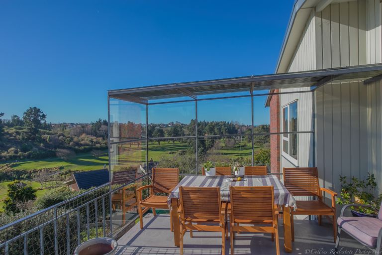 Photo of property in 215 Douglas Street, Highfield, Timaru, 7910