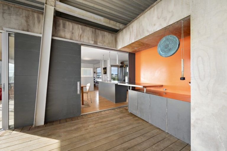 Photo of property in 64 Paetawa Road, Peka Peka, Waikanae, 5391