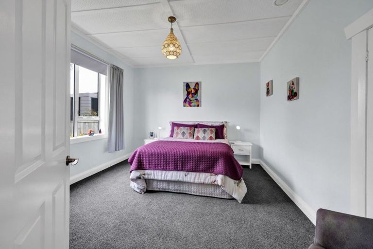 Photo of property in 30 Kahikatea Street, Inglewood, 4330