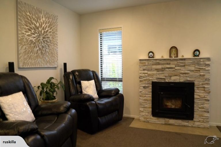 Photo of property in 12 Waitaki Way, Poraiti, Napier, 4112