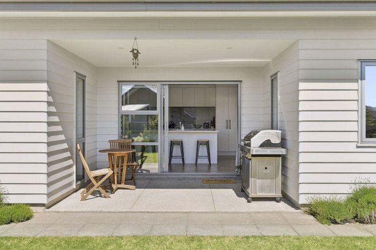 Photo of property in 62 Sherwin Avenue, Albert Town, Wanaka, 9305