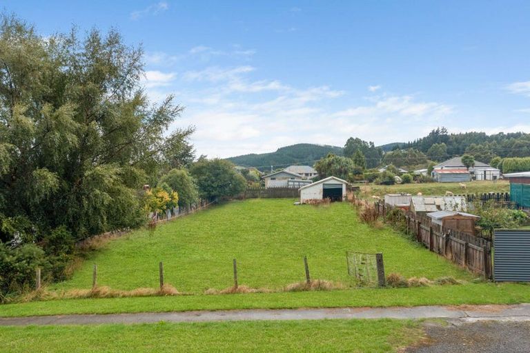 Photo of property in 33 Christchurch Street, Kaitangata, 9210