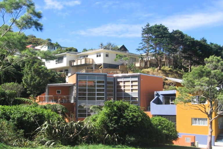 Photo of property in 72 Awarua Street, Ngaio, Wellington, 6035