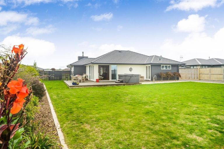 Photo of property in 19 George Street, Bulls, 4818