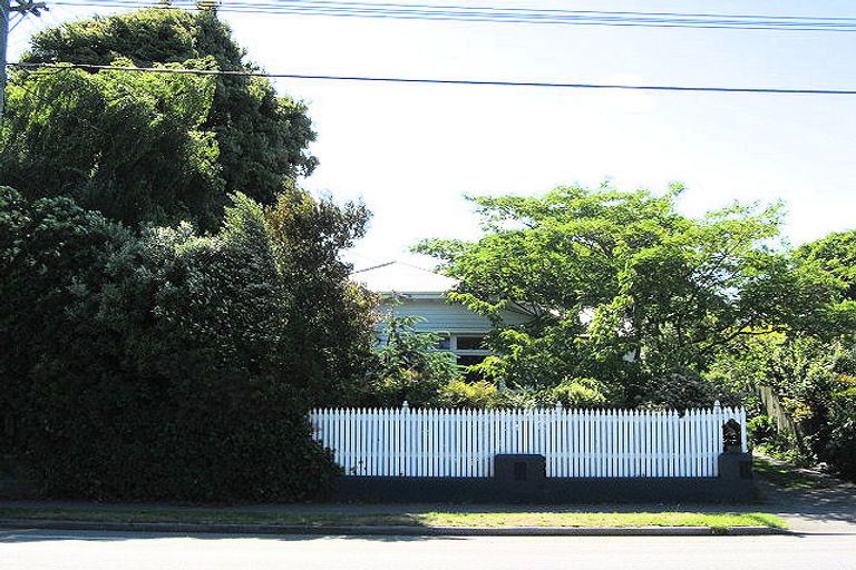 Photo of property in 25 Ensors Road, Opawa, Christchurch, 8023