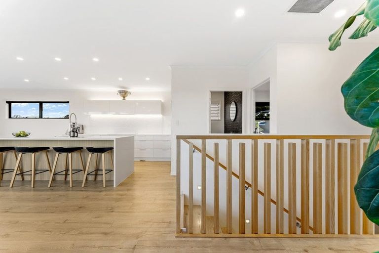 Photo of property in 20 Woodridge Drive, Stanmore Bay, Whangaparaoa, 0932