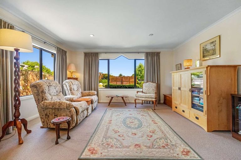 Photo of property in 15 Norfolk Drive, Cambridge, 3434