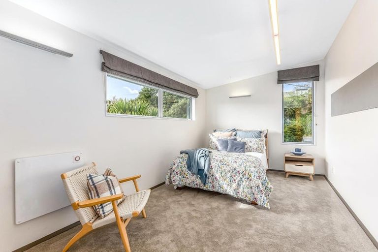 Photo of property in 21 Paekakariki Hill Road, Pauatahanui, Porirua, 5381