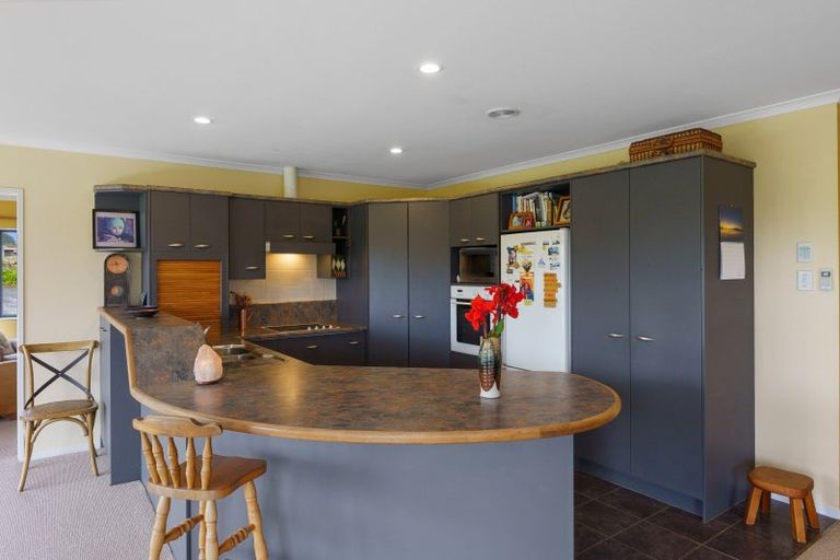 Photo of property in 761 State Highway 1, Te Horo, Otaki, 5581