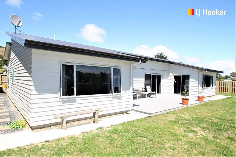 Photo of property in 19 Paterson Road, Mosgiel, 9092