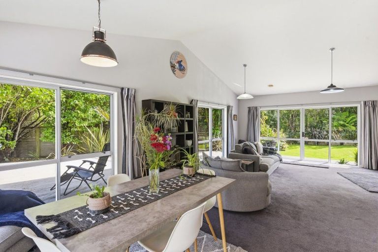 Photo of property in 132 Maui Pomare Road, Nikau Valley, Paraparaumu, 5032