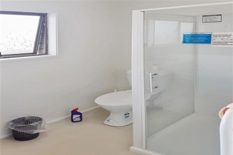 Photo of property in 1/308 Te Atatu Road, Te Atatu South, Auckland, 0610