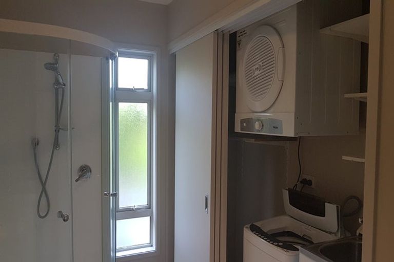 Photo of property in 52 Maungaraki Road, Korokoro, Lower Hutt, 5012