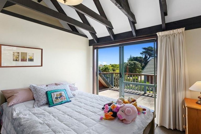 Photo of property in 2 Kitchener Street, Te Horo Beach, Otaki, 5581