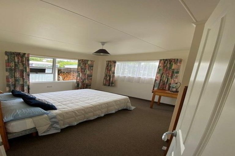 Photo of property in 2 Sunbelt Crescent, Takaka, 7110