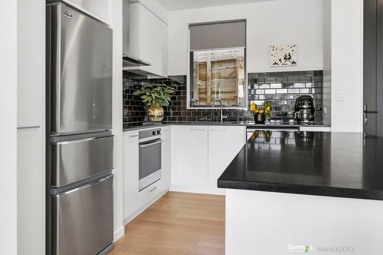 Photo of property in 7/52 High Street, Island Bay, Wellington, 6023