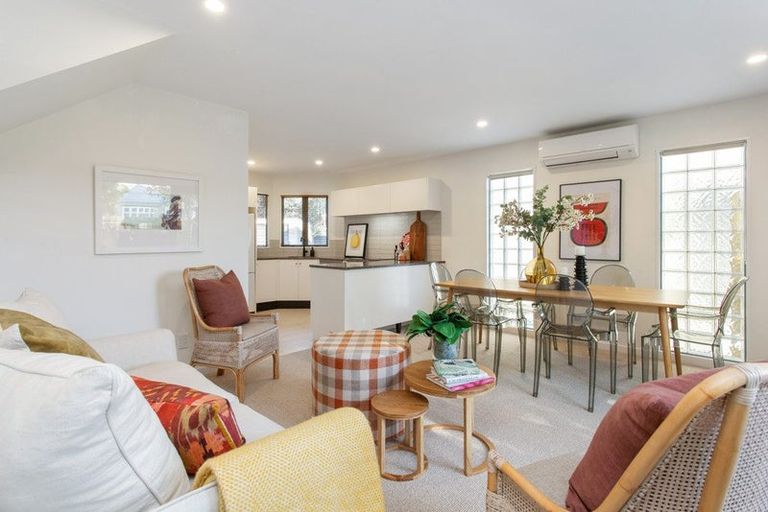 Photo of property in 2/28 Derby Street, St Albans, Christchurch, 8014