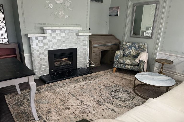 Photo of property in 406 Devon Street East, Strandon, New Plymouth, 4312