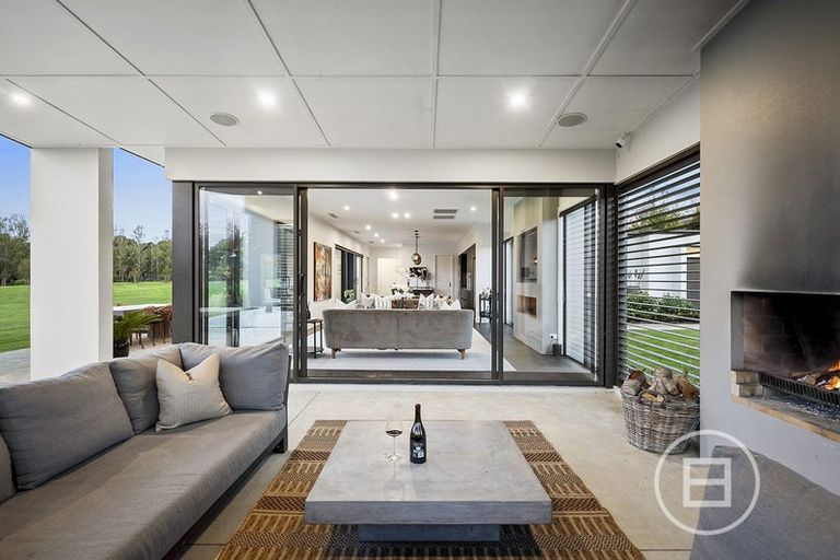 Photo of property in 90 Grace Hill Drive, Dairy Flat, Albany, 0792