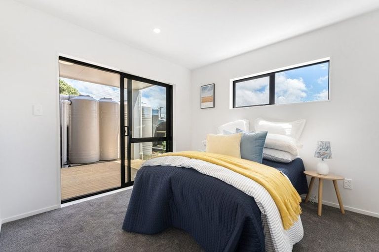 Photo of property in 14b River Road, Te Atatu Peninsula, Auckland, 0610