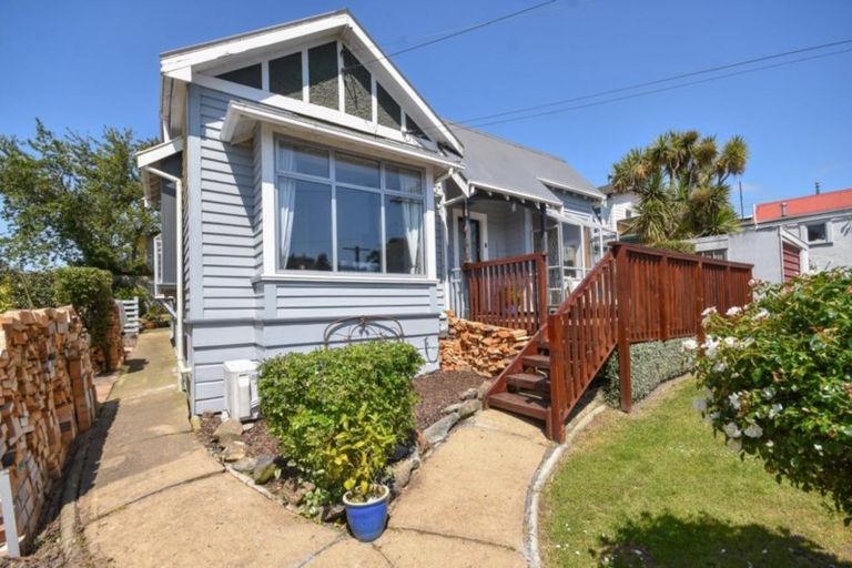 Photo of property in 4 Cook Street, Mornington, Dunedin, 9011