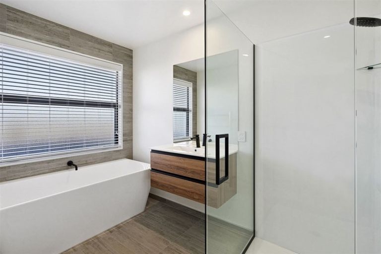 Photo of property in 7 Hamlett Drive, Woodend, 7610