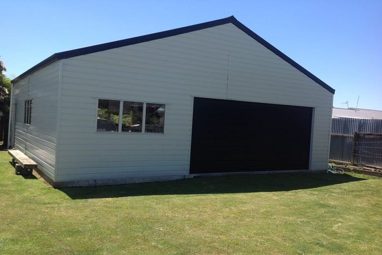 Photo of property in 5 Newbury Place, Waitara, 4320