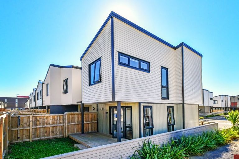 Photo of property in 110 Te Puketoka Lane, Mangere, Auckland, 2022