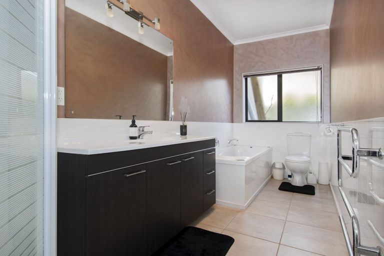 Photo of property in 16 Garden Court, Woodhill, Whangarei, 0110