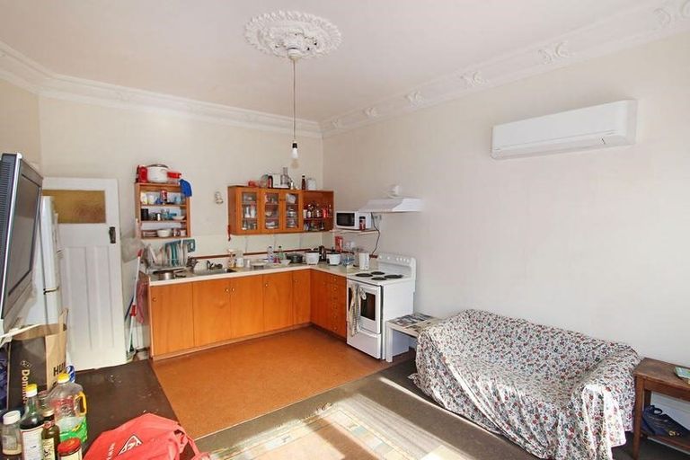 Photo of property in 28 Warrender Street, North Dunedin, Dunedin, 9016