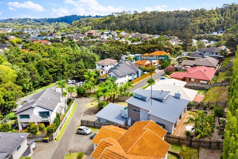 Photo of property in 6 Fernbank Lane, Greenhithe, Auckland, 0632