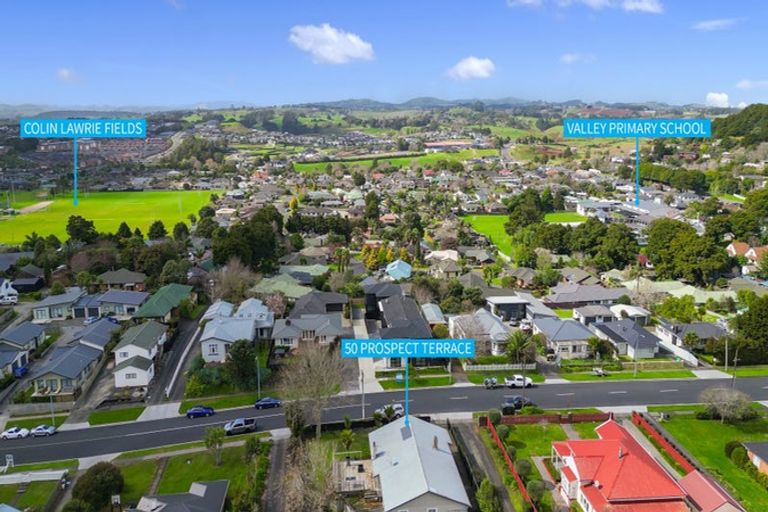 Photo of property in 1/50 Prospect Terrace, Pukekohe, 2120