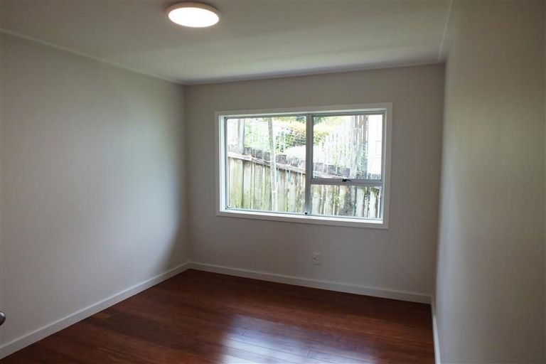 Photo of property in 6 William Hadlow Place, Hatfields Beach, Orewa, 0931