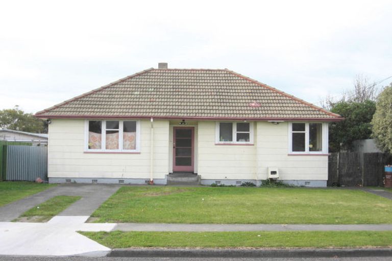 Photo of property in 44 Hillary Crescent, Maraenui, Napier, 4110