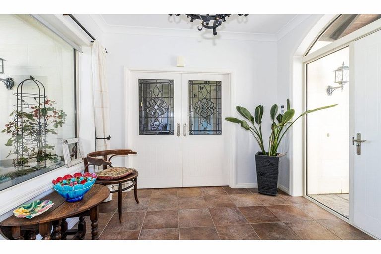 Photo of property in 260 Spur Road, Hadlow, Timaru, 7975