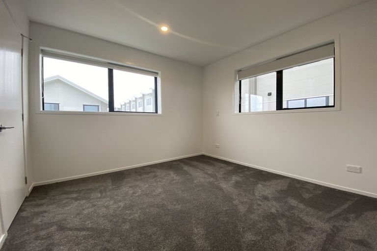 Photo of property in 1/2 Hood Street, Mount Victoria, Wellington, 6011