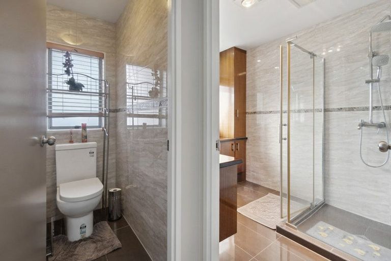 Photo of property in 55 Burswood Drive, Burswood, Auckland, 2013