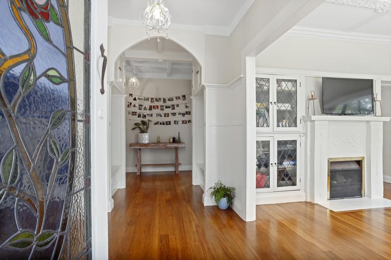 Photo of property in 855 State Highway 16, Waimauku, 0812