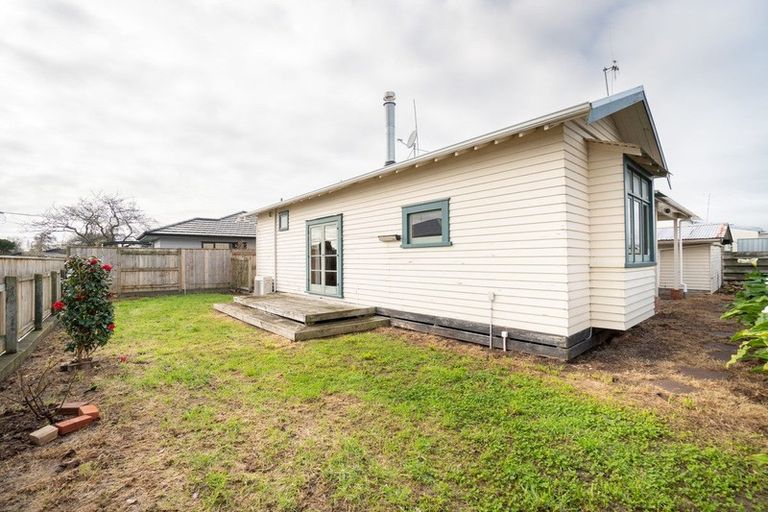 Photo of property in 15 Mcgregor Street, Milson, Palmerston North, 4414