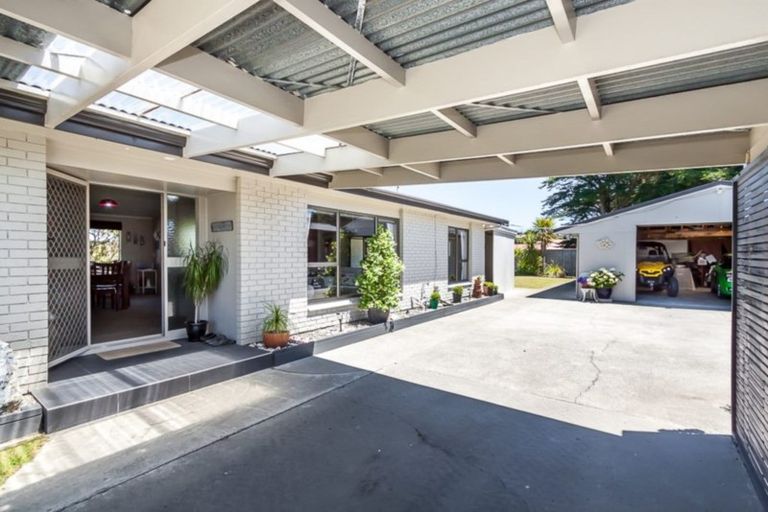 Photo of property in 60 Nash Parade, Foxton Beach, Foxton, 4815