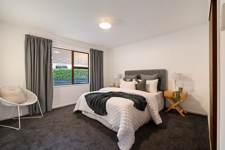 Photo of property in 32 Redwood Grove, Hokowhitu, Palmerston North, 4410