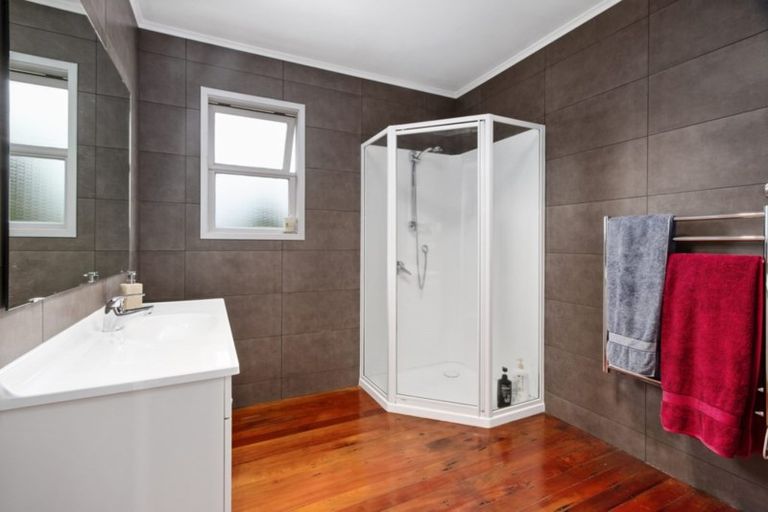 Photo of property in 4 Wood Avenue, Howick, Auckland, 2014